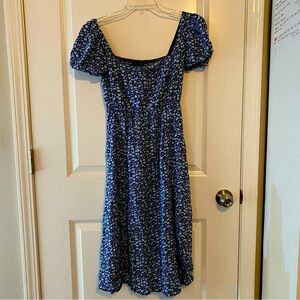 Streetwear Society Blue Floral Size Medium Women’s MIDI Dress